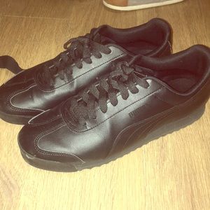 Puma Roma Matte Black